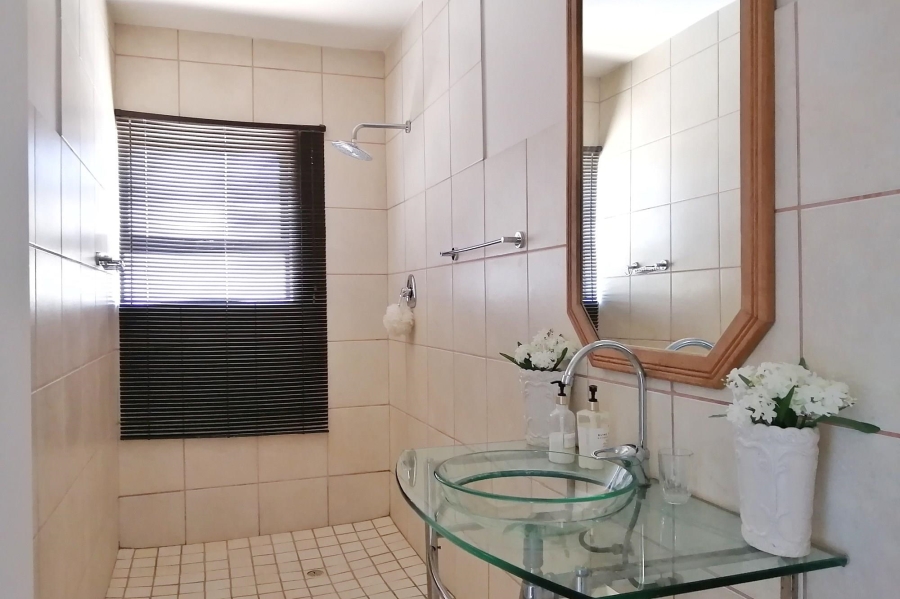 8 Bedroom Property for Sale in Tergniet Western Cape